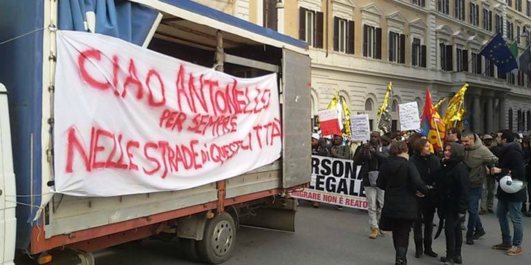 Diritti Senza Confini: 25mila In Corteo A Roma - AFV